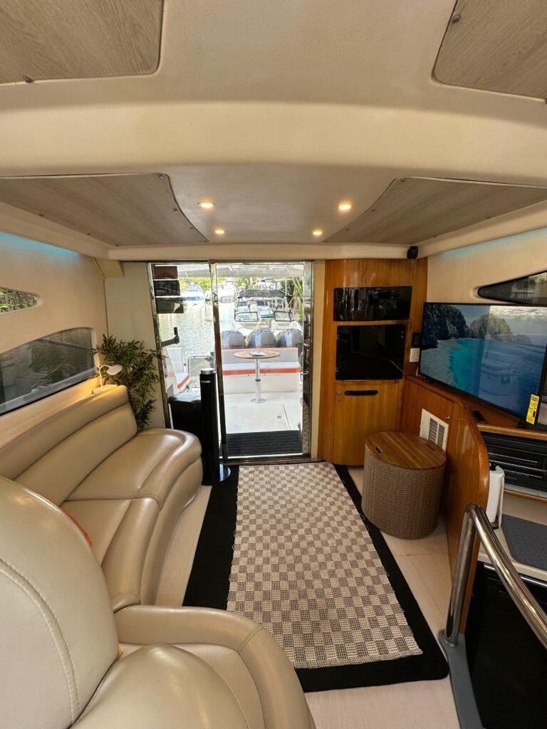 best place to rent a boat in miami