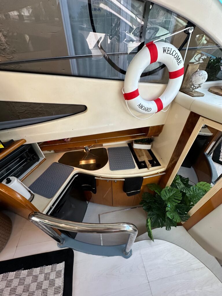 How to go on a yacht in Miami