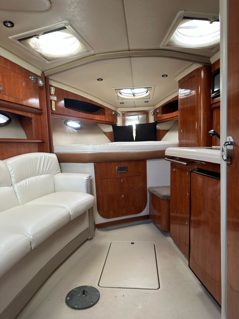 how to go on a yacht in Miami