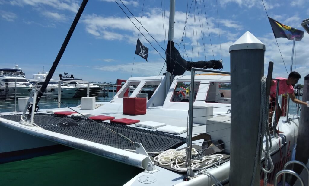 miami big yacts for rent