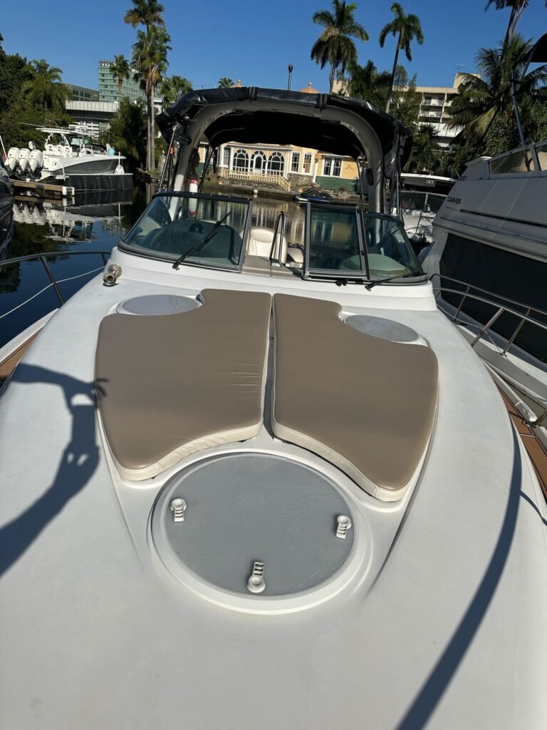 yachts for small groups in Miami