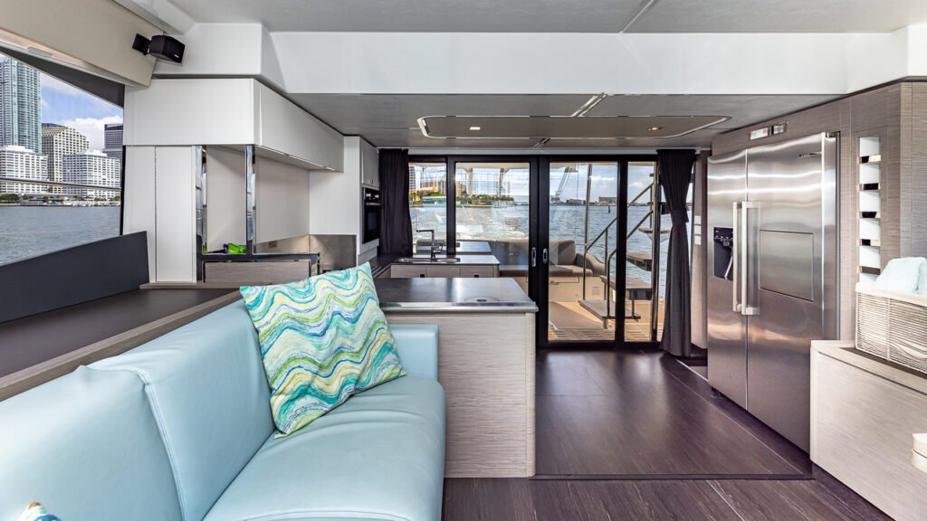 bachelorette party yacht Miami