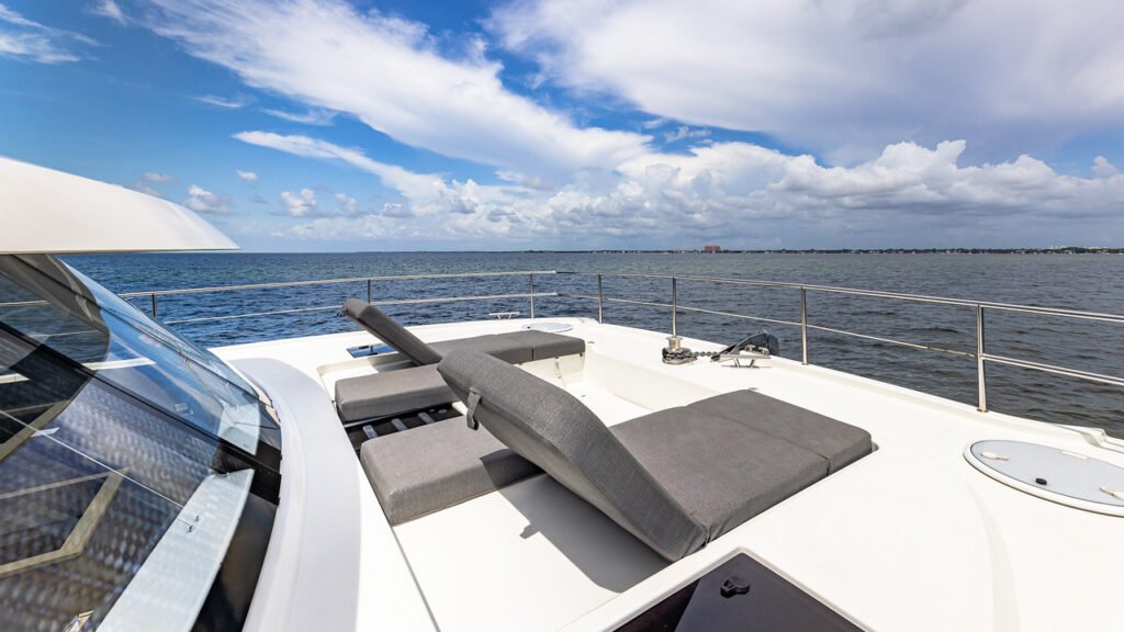 private yacht rental Miami with crew