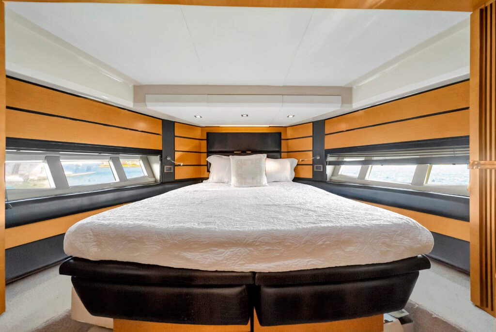 private yacht for rent in Miami