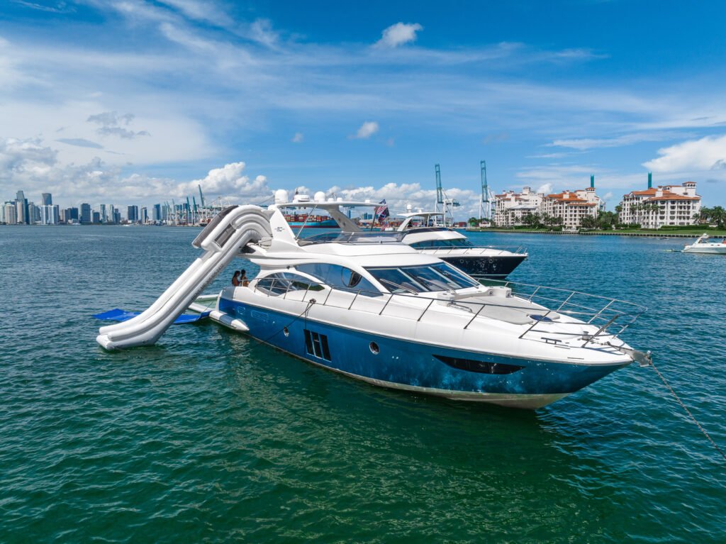 how to rent a boat in Miami